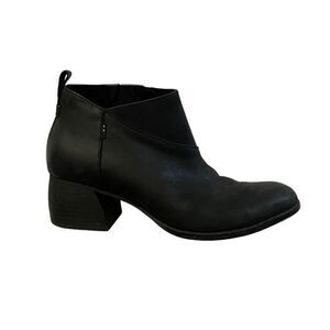 TOMS Leilani Black Leather Ankle Boots Size 7